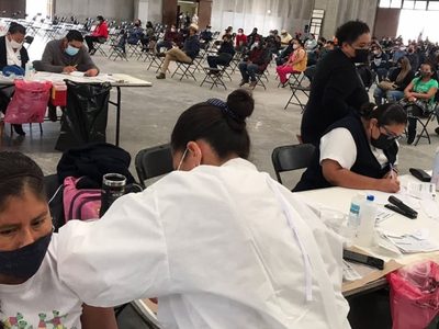 Guanajuato analiza exigir comprobante de vacunación para entrar a bares y gimnasios