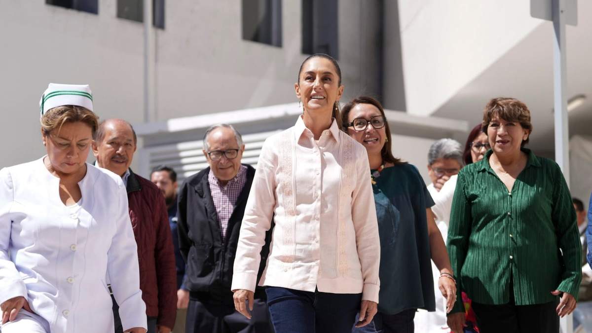 Claudia Sheinbaum en la inauguración de la Unidad de Medicina Familiar 93 “Cerro Gordo” en Ecatepec. Lo acompaña la gobernadora Delfina Gómez