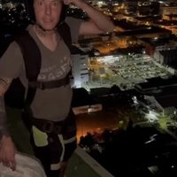 Paracaidista británico muere al lanzarse del piso 29 de un edificio en Tailandia (video)