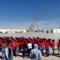 Motín en el penal La Pila de SLP deja dos agentes y un reo muertos