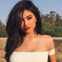 Kylie Jenner dejó en llamas las redes con un video de alto voltaje ¡Se toca!
