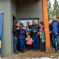 El gobernador Figueroa entregó viviendas paralizadas por Nación y finalizadas con fondos provinciales