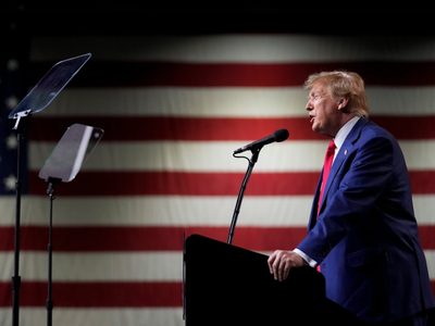 Estado de NY podría confiscar bienes de Trump si él no paga multa