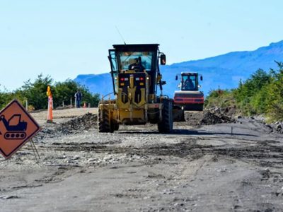La Ruta 60 suma asfalto hacia el paso Mamuil Malal