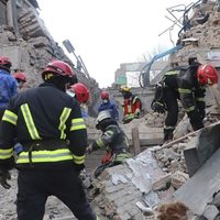 Misiles y drones alcanzan edificios civiles en Ucrania