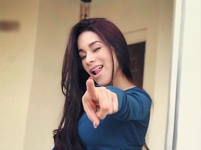 ¿Era necesario? Yuliett Torres baja la cámara y queda en perfecta vista. ¡Hacé zoom!