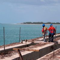 El Puente de la Unidad quedará terminado en octubre de 2018, promete el gobernador de Campeche