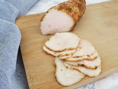 Fiambre de pollo hecho en microondas: sin gastar fortuna y muy fácil de hacer en casa