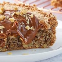 Refácil, sin gluten y muy rica: torta soufflée de nuez y dulce de leche