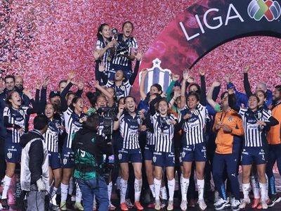 Rayadas de Monterrey nuevas monarcas del futbol mexicano
