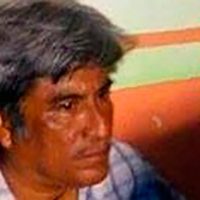 Padres de familia encierran y golpean a maestro acusado de violar a alumno de cinco años en Chiapas