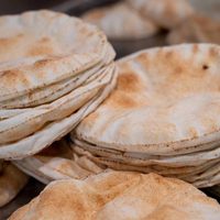 Pan árabe en sartén: en pocos minutos, la receta perfecta para lograr que se infle