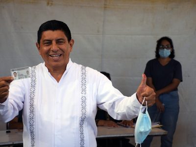 Salomón Jara se rehúsa a opinar del asesinato de su operador político: "hoy es fiesta cívica"