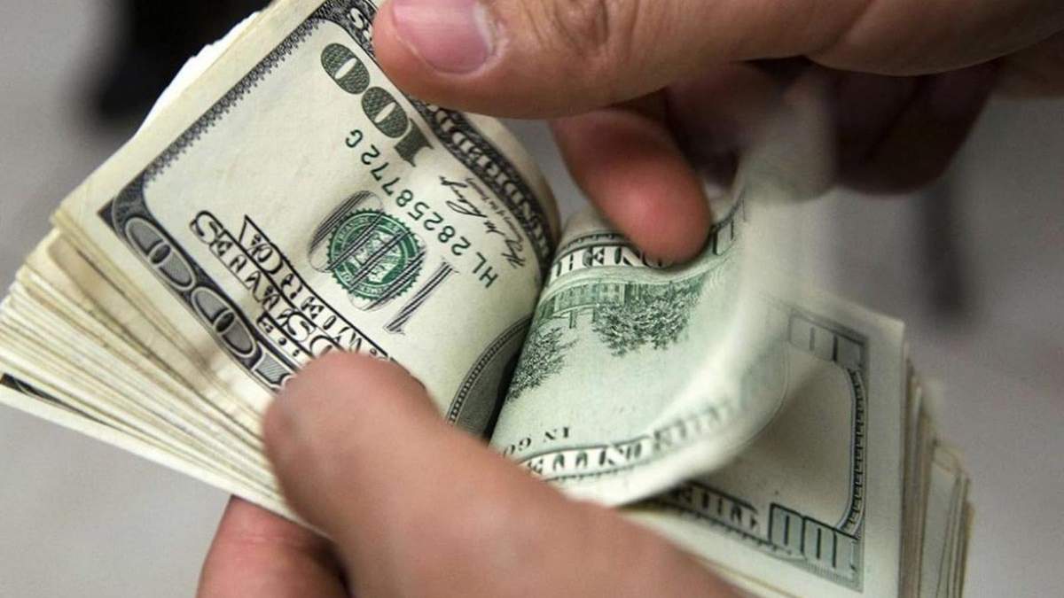 Compra de dólares con ayuda estatal. Fuente: (Twitter)