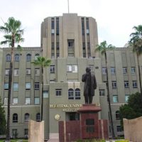 Paran 459 estudiantes de Medicina de la UANL por no recibir vacunas contra covid-19