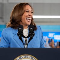 Harris y Walz harán campaña en autobús en Pensilvania previo a convención demócrata en Chicago