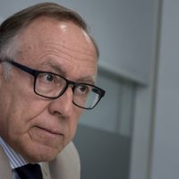 El presidente de YPF se reunió con Alicia Kirchner