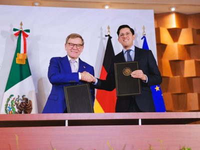 El canciller mexicano se burla de las españolas Isabel Díaz Ayuso y Cayetana Álvarez