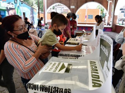 Morena se queda con dos diputaciones que había ganado Va por México