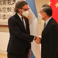Brics: Argentina fue recibida por China, y se mostró dispuesta a fortalecer la relación