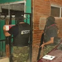 Rincón de los Sauces: operativo policial desarticuló un punto de tráfico de drogas