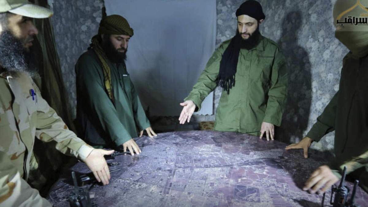 Abu Mohammed al-Golani discute campos de batalla en Siria
