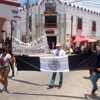 En su día, indígenas repudian visita de Peña a Chiapas y los reprimen con gas lacrimógeno (Videos)