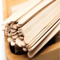 Con palitos de helado y un poco del café que te sobró, creá este hermoso proyecto para colgar las llaves de casa