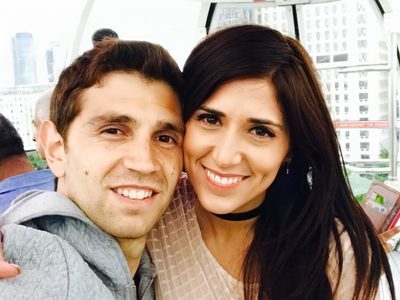 Momento invaluable: Emiliano Martínez conoció a su hija y Mandinha, su mujer, expuso una dulce foto