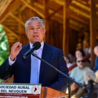 Figueroa destacó la inversión en equipamiento para prevenir y combatir incendios en Neuquén