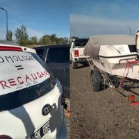 Una caravana de tráileres y casas rodantes se moviliza hacia la casa de Gobierno