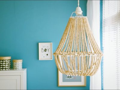 Con una pelota de plástico, hacé esta lámpara DIY para tu casa que sale fortuna en cualquier deco tienda