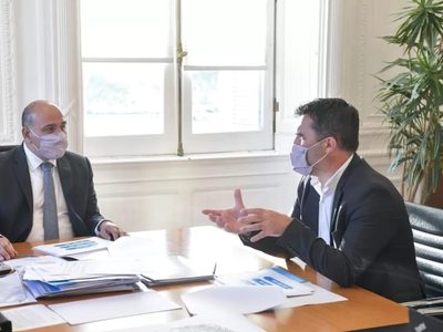 Darío Martínez se reunió con Juan Manzur: “Las tarifas van a evolucionar por debajo de los salarios"