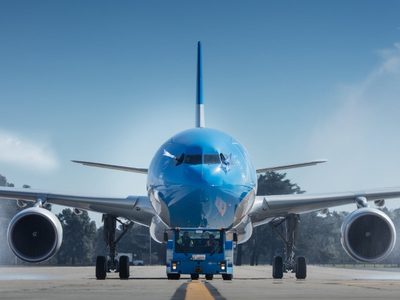 Alivio: llegó a Argentina el avión con insumos de China