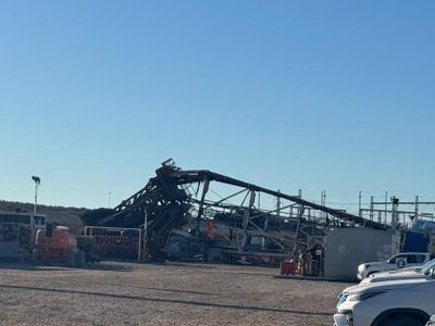 Cayó una torre de perforación en un yacimiento operado por Shell; no hubo heridos