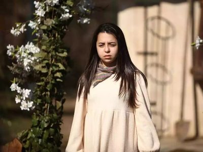Licenciada en Recursos Humanos y muy joven: conocé a la verdadera madre de Beren Gökyildiz, la protagonista de "Melissa"
