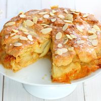 Sin harina y superfácil: receta de la mejor torta invertida de manzanas
