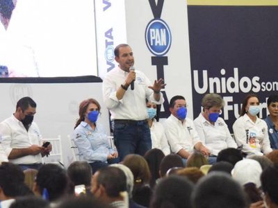 Marko Cortés pide detener las mañaneras de AMLO durante el proceso electoral