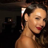 Temporada de fiestas: Pampita deslumbra con esta pieza de alta costura apta para otoño