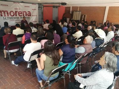 “Nos traicionaron y desplazaron”, acusan bases de Morena en medio del proceso electoral poblano