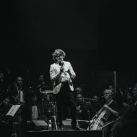 Damián Mahler sigue los pasos de su padre y presenta "Back to the Rockestra", lo mejor del cine y el rock
