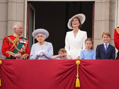La realeza británica es criticada por aumento de sus gastos