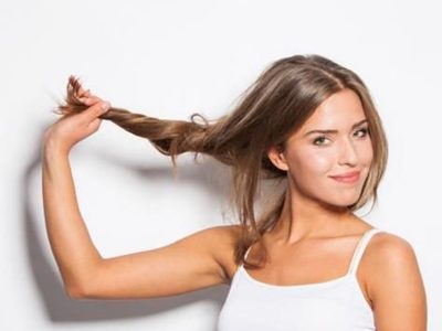 Preparate como una profesional para cuidar tu cabello en el verano: cómo evitar el debilitamiento