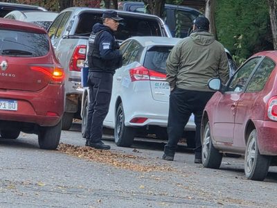 Cayó un trío por robos en un supermercado con un inhibidor de alarmas