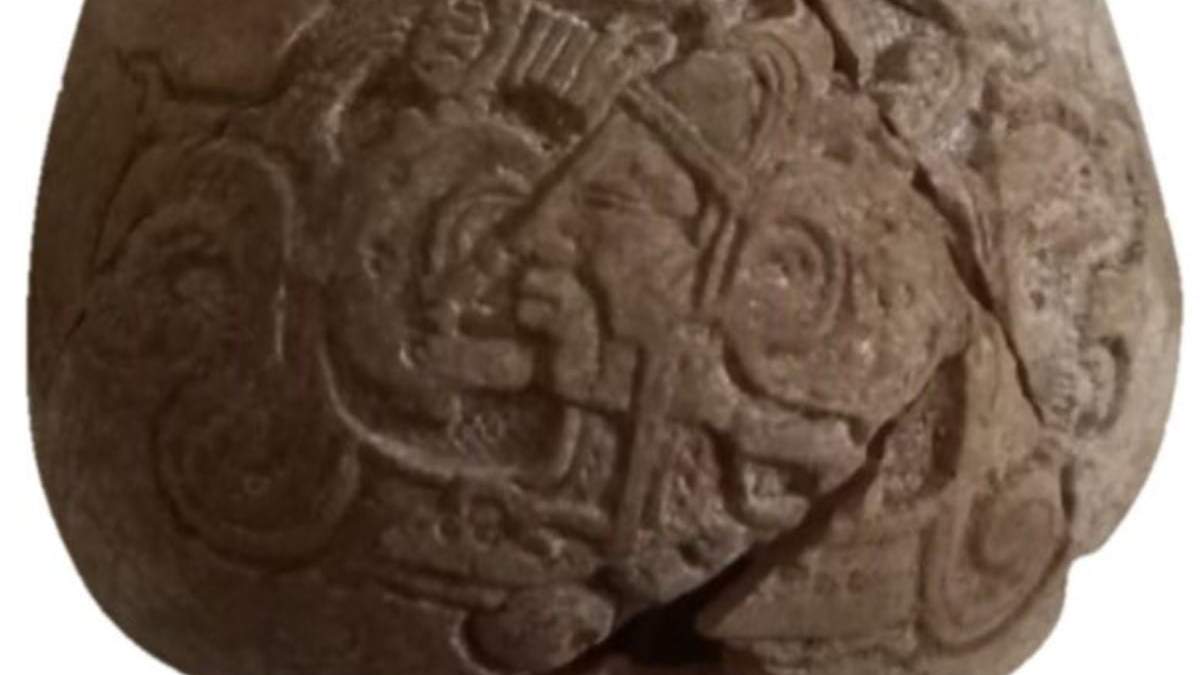 El Vaso de Sajal, con inscripciones sobre el cacao, hallado cerca de Maxcanú, Yucatán