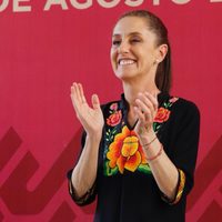 Sheinbaum presume que obras de la Terminal 2 del AICM costarán 600 millones de pesos