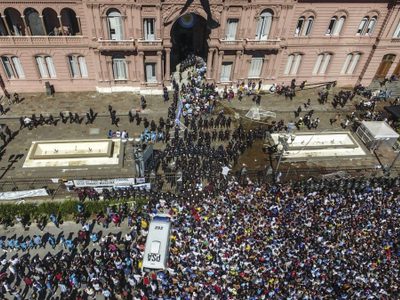 Cómo afectó el funeral de Diego Maradona en cuanto a contagios de coronavirus