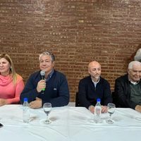 Figueroa acompañará el lanzamiento a la intendencia de Cutral Co de Rubén García
