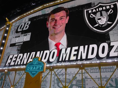 Fernando Mendoza, David Bailey y Jeremiyah Love son seleccionados 1-2-3 en el draft de la NFL