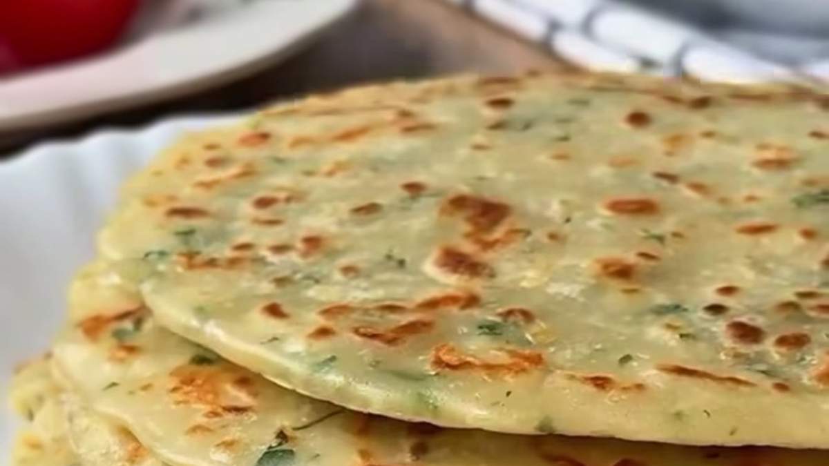 Panqueques de queso y perejil. Fuente: (Instagram)